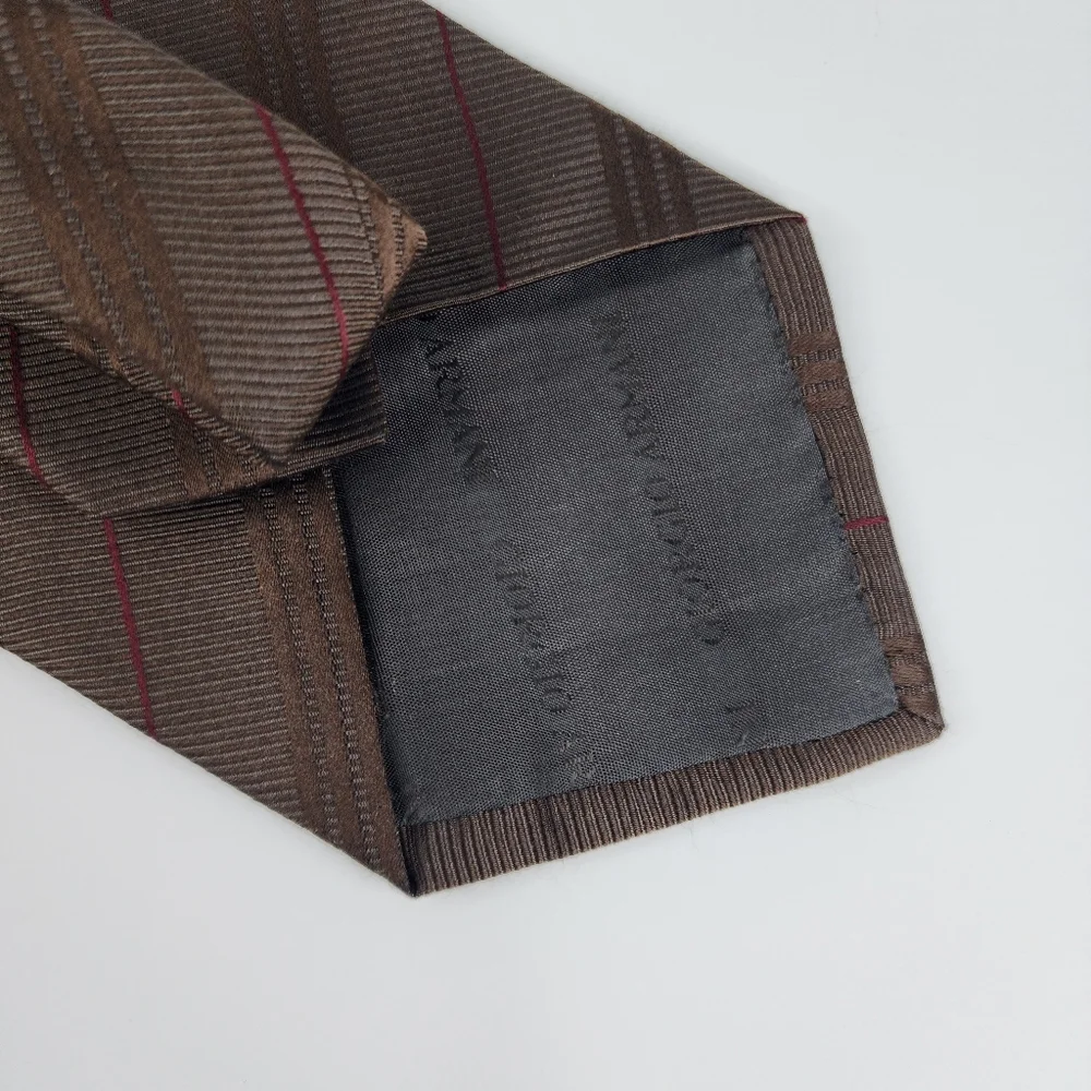 GIORGIO ARMANI CRAVATTE  Silk Brown Tie.